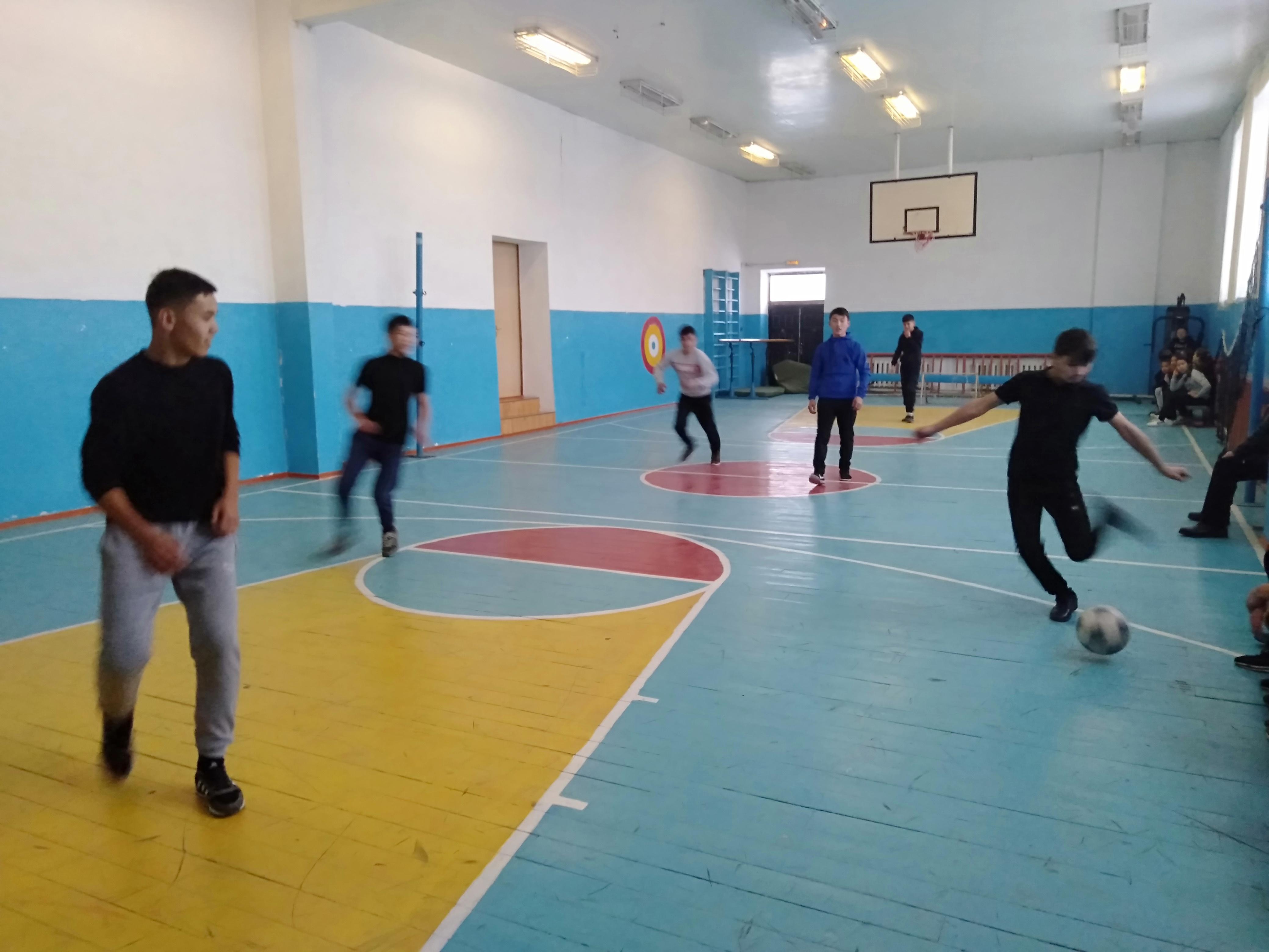 Мини футболдан жарыс