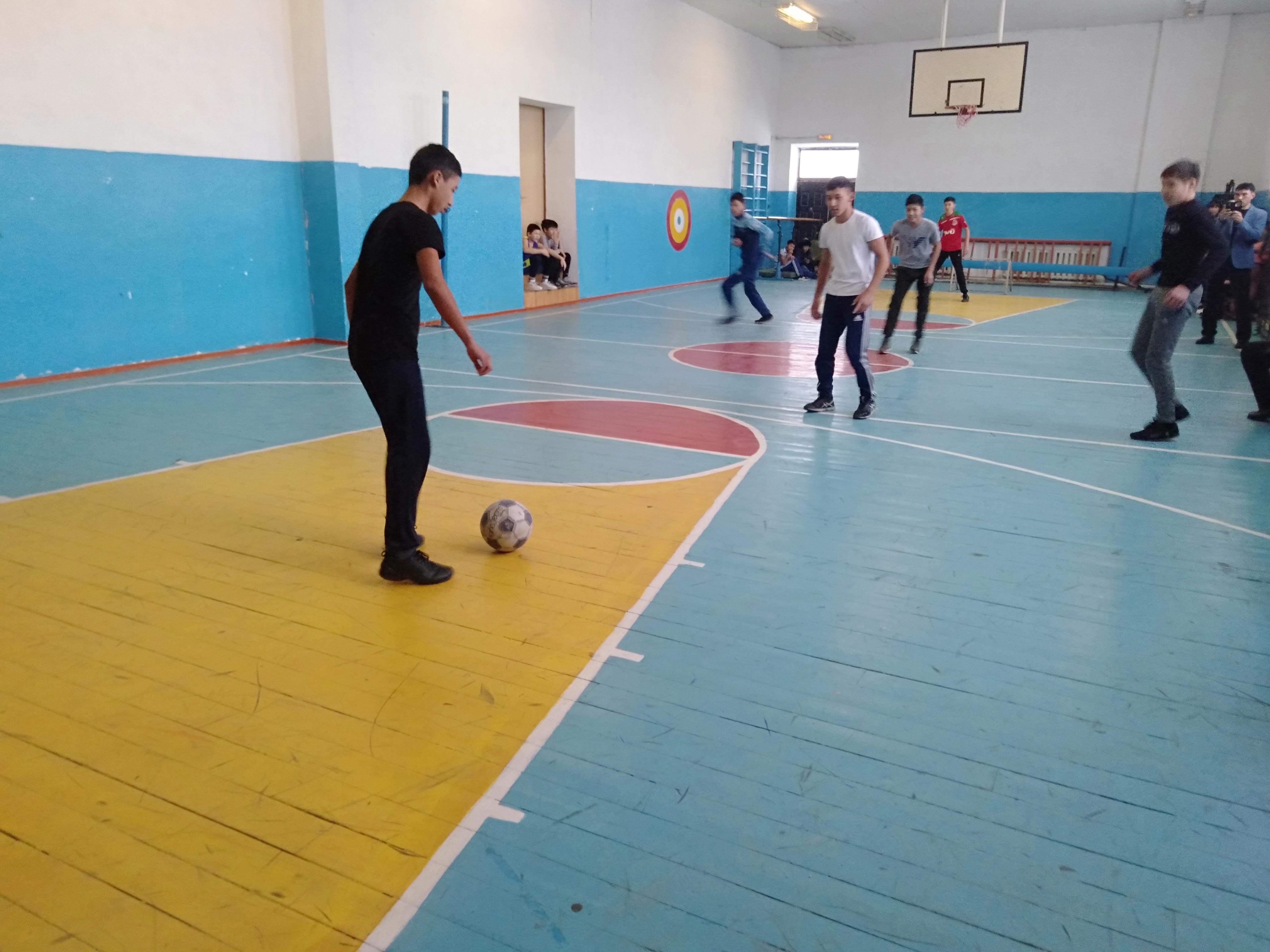 Мини футболдан жарыс