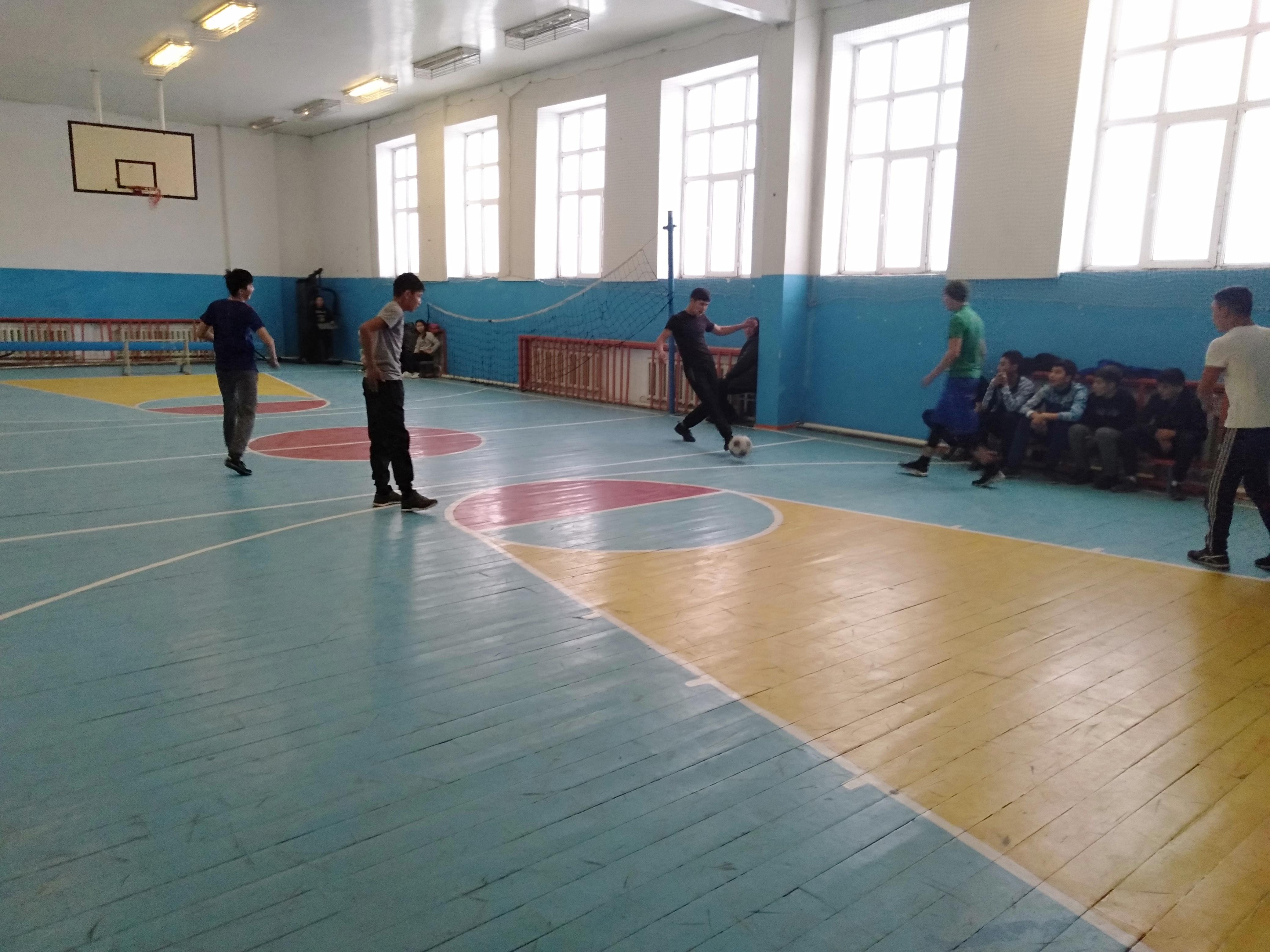 Мини футболдан жарыс