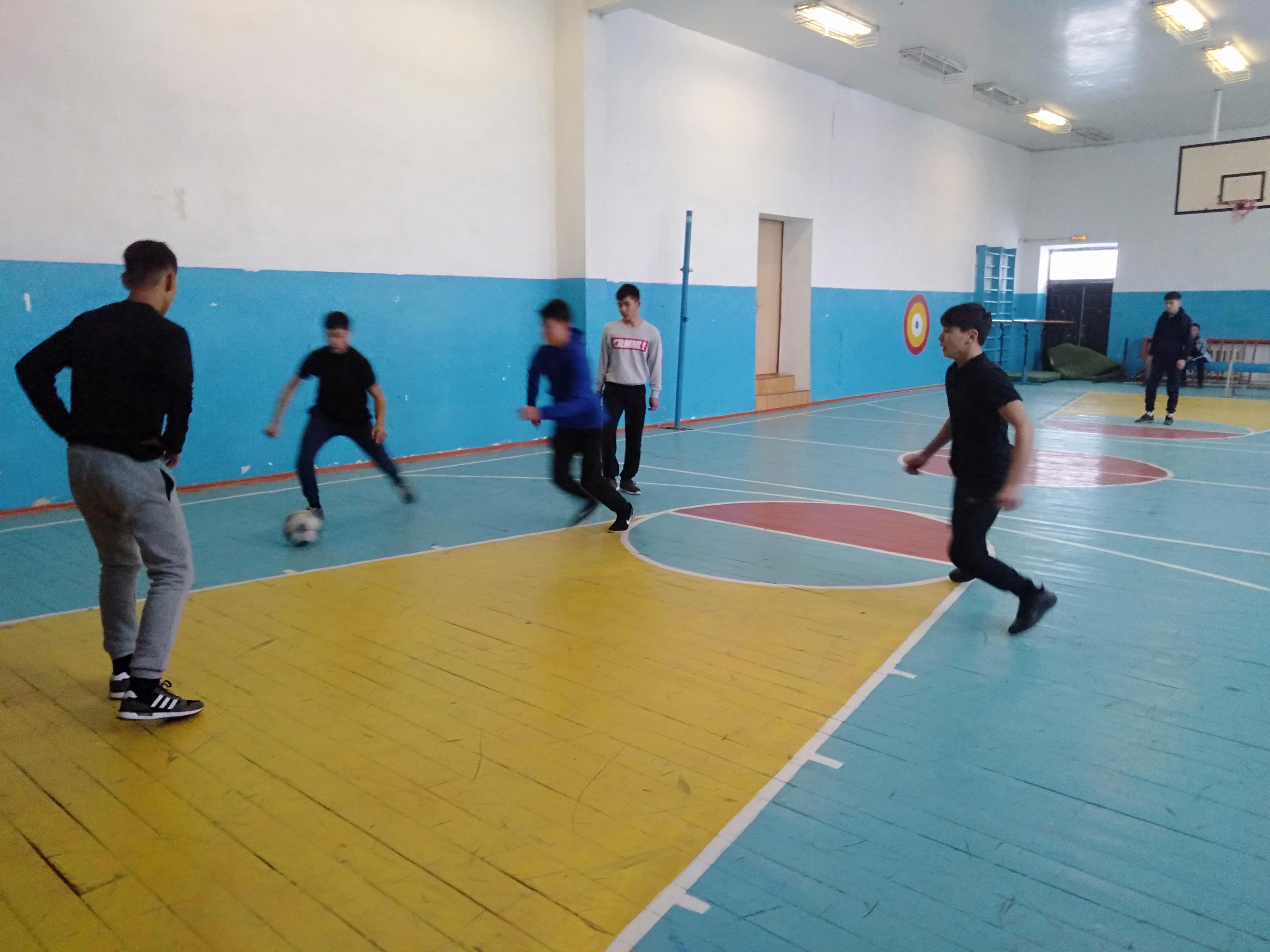 Мини футболдан жарыс