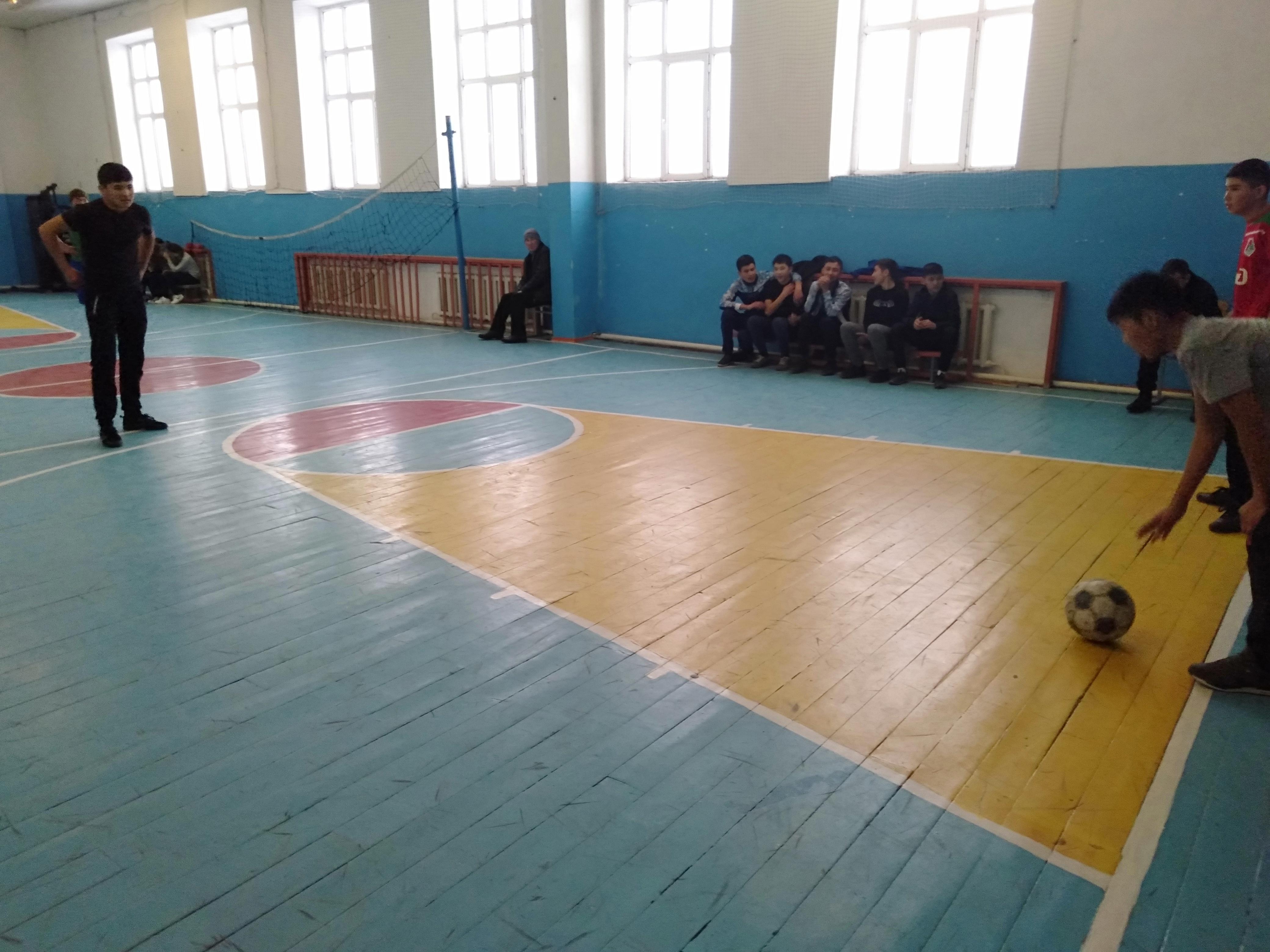 Мини футболдан жарыс