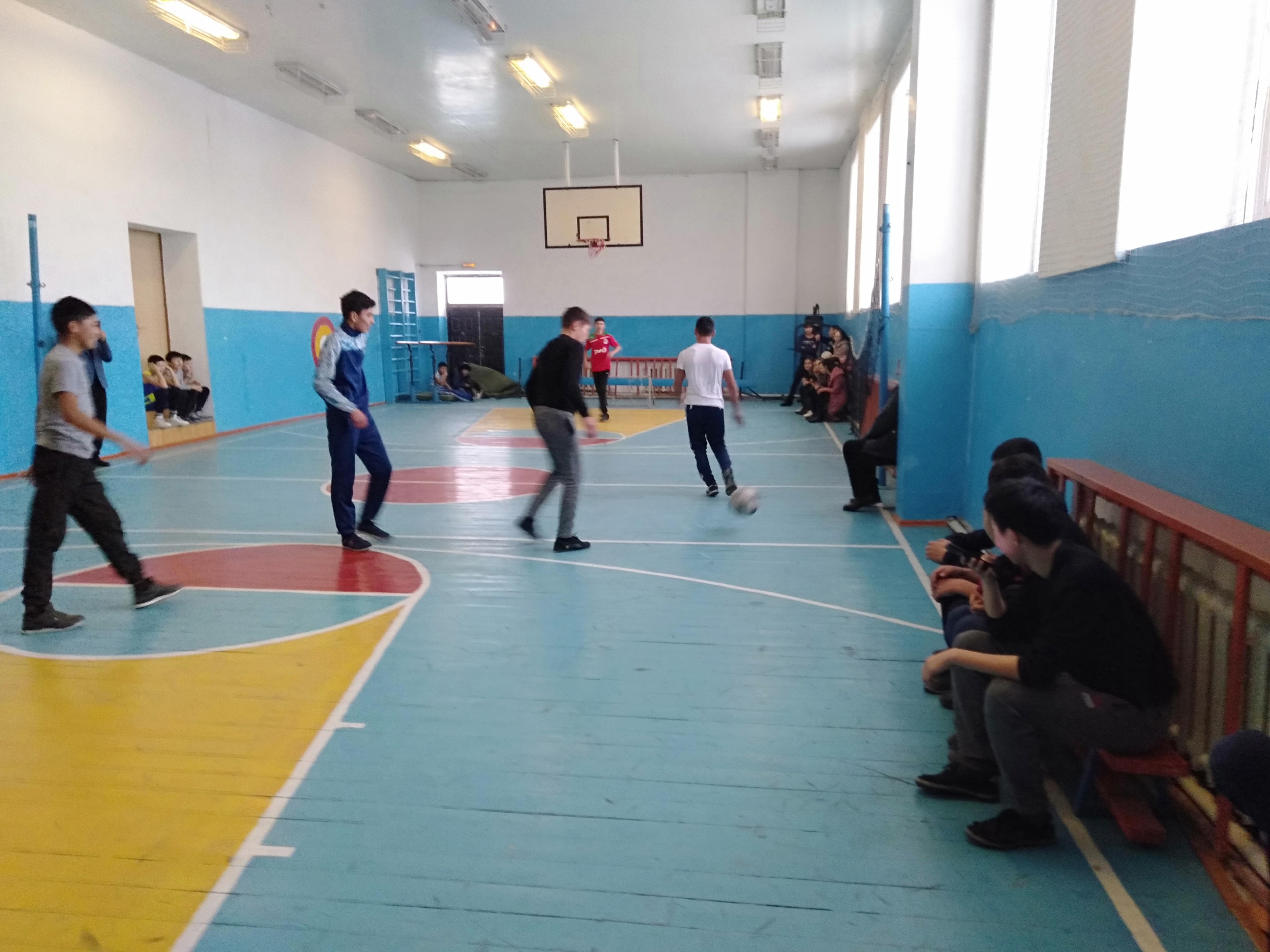 Мини футболдан жарыс