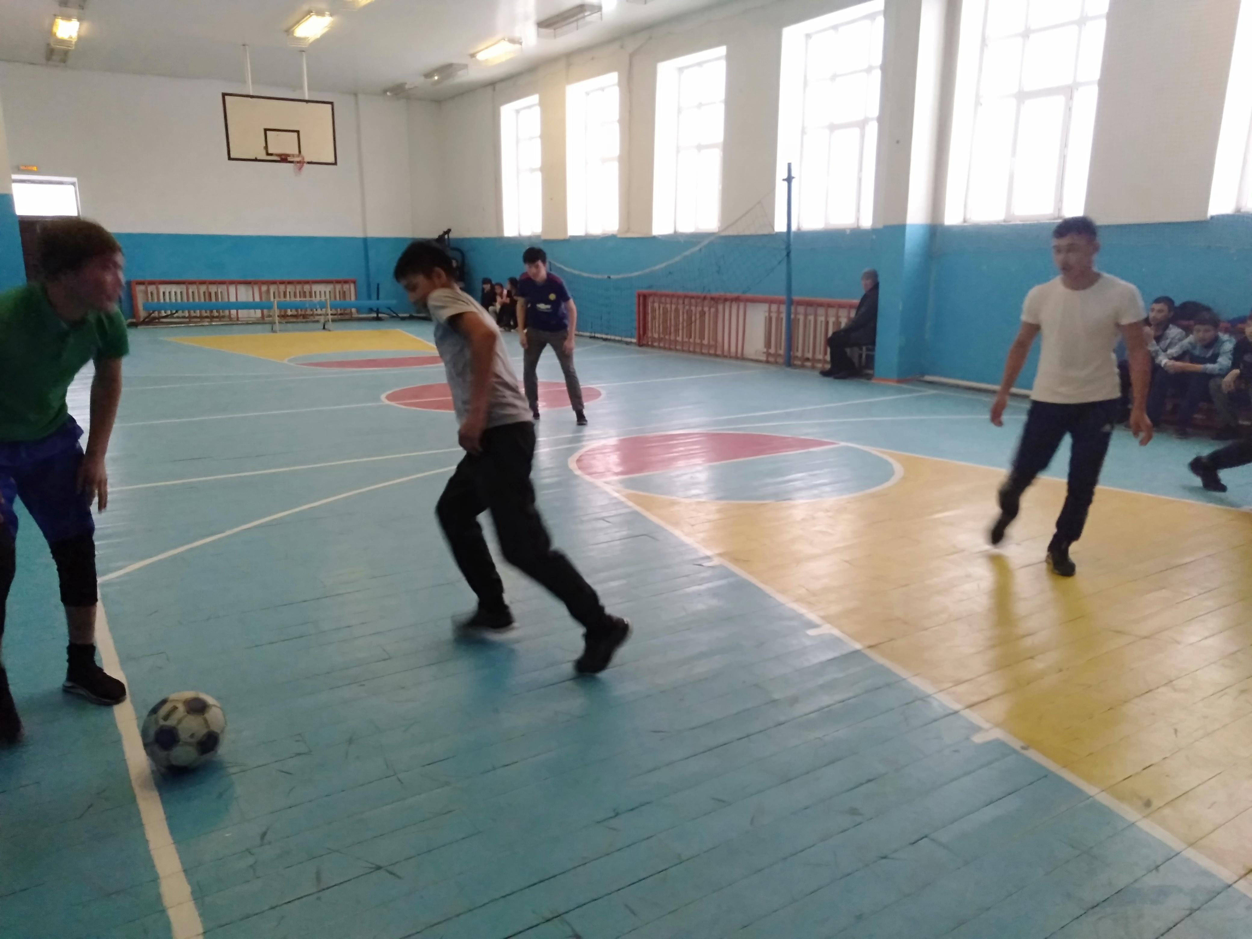 Мини футболдан жарыс